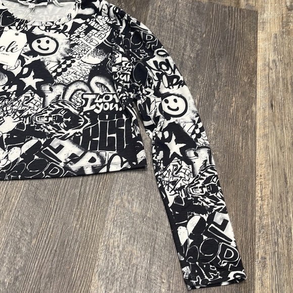 Top - Picture 4 of 9